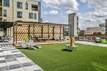 Outdoor event deck